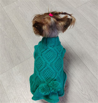 Green knitted dress dogs made of wool yarn